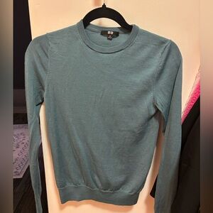 Wool Uniqlo sweater